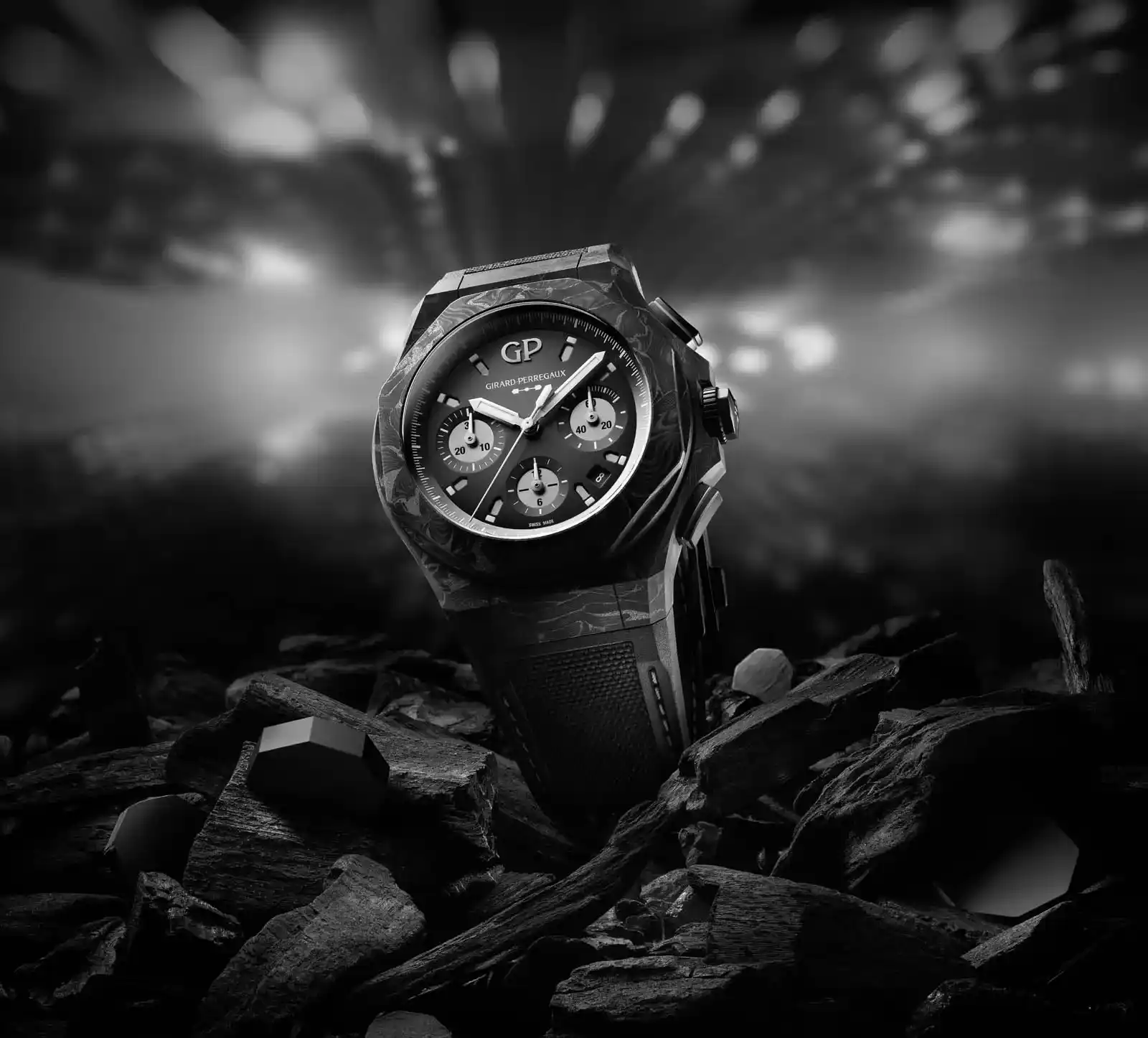 Girard-Perregaux Laureato Absolute Cronógrafo 8Tech