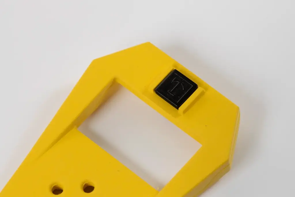 Elastomer and pin closure detail of the Tissot Sideral 1