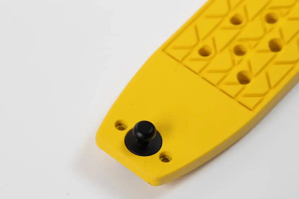 Elastomer and pin closure detail of the Tissot Sideral 4