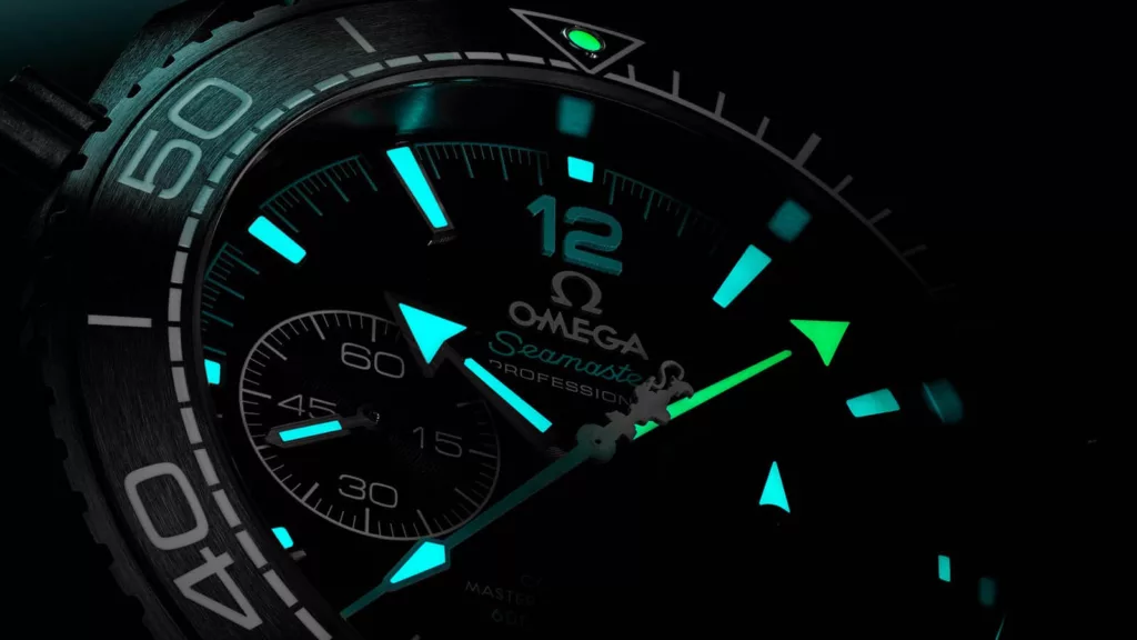 Omega  Seamaster Planet Ocean Deep Black ETNZ 3