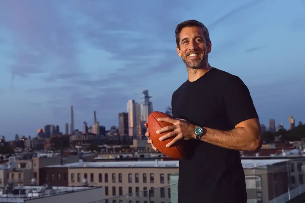 AARON-RODGERS-1_Chronomaster-Sport-Aaron-Rodgers_03.3117.3600.56.3100_4x5 copia