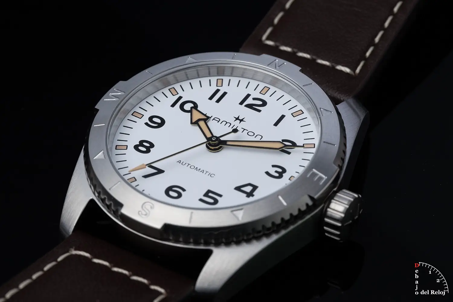 Hamilton Khaki Field Expedition En el Estudio 1