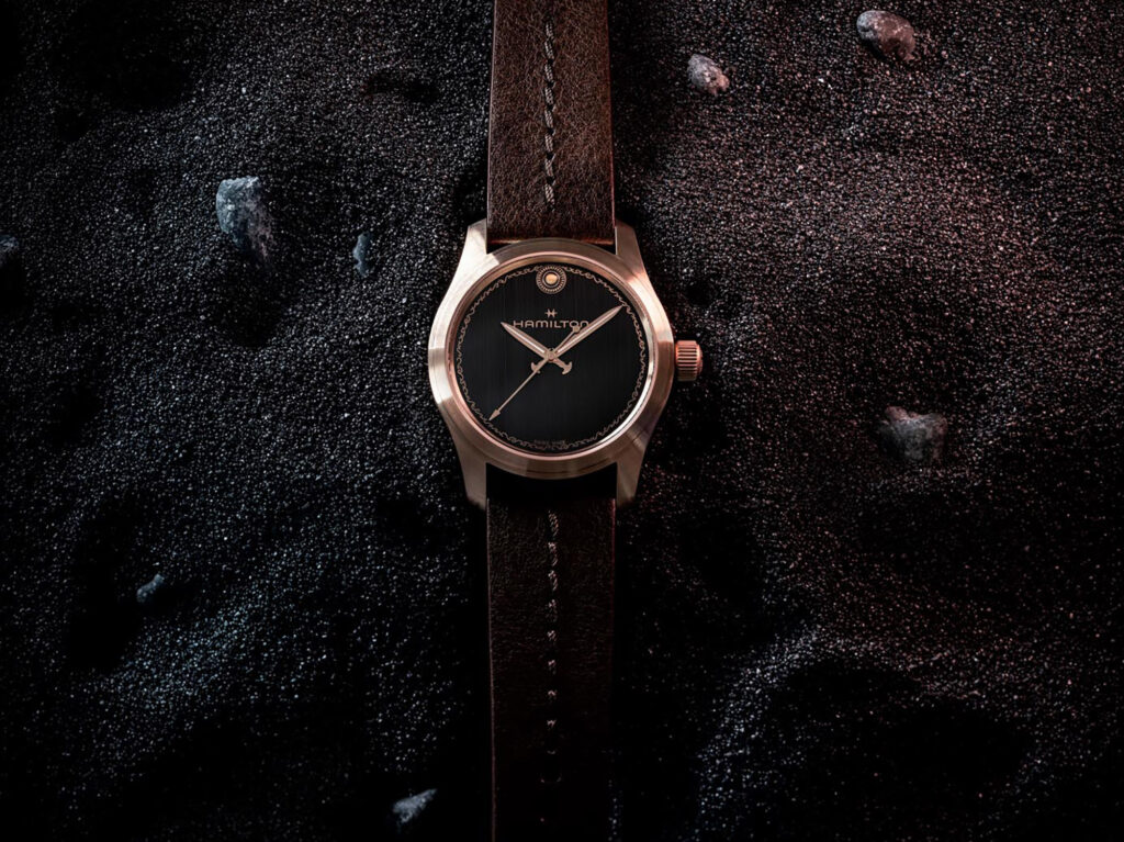 Reloj de bronce Hamilton Khaki Field Auto The Odyssey Edición Limitada Christopher Nolan de frente