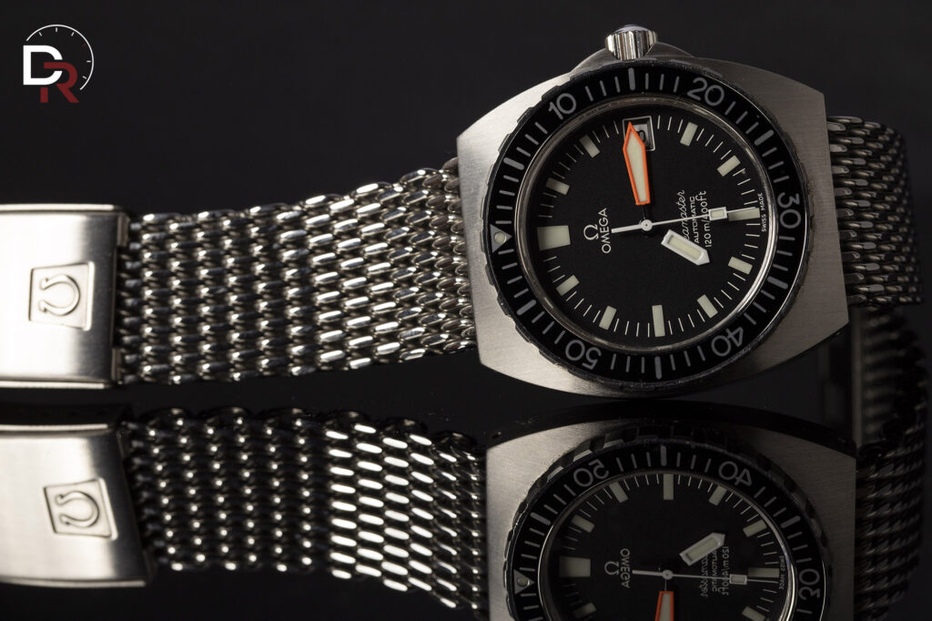 Omega Seamaster 120m Baby Ploprof ensamblado sobre brazalete de malla milanesa de acero
