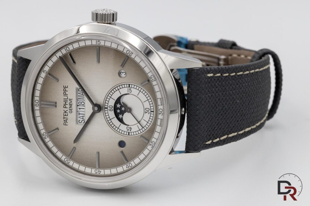 General de esfera y caja del Patek Philippe Grand Complications 5236P-011