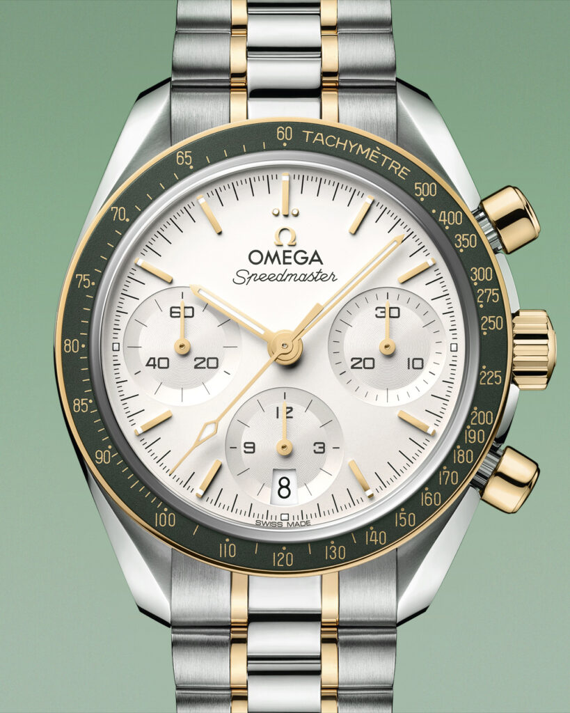 OMEGA Speedmaster 38 mm bicolor en acero y oro Moonshine con anillo de bisel verde