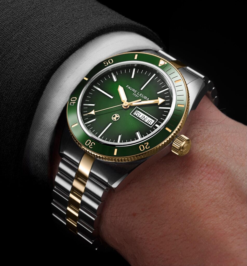 Reloj Favre Leuba Deep Raider Day Date Two-Tone con esfera azul degradado