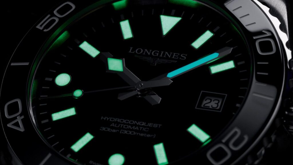 Reloj de buceo Longines HydroConquest en plano general