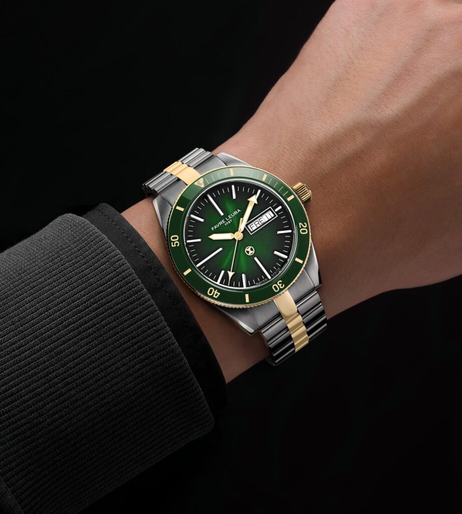 Reloj de buceo Favre Leuba Deep Raider Day Date Two-Tone en acero y PVD oro amarillo con esfera azul