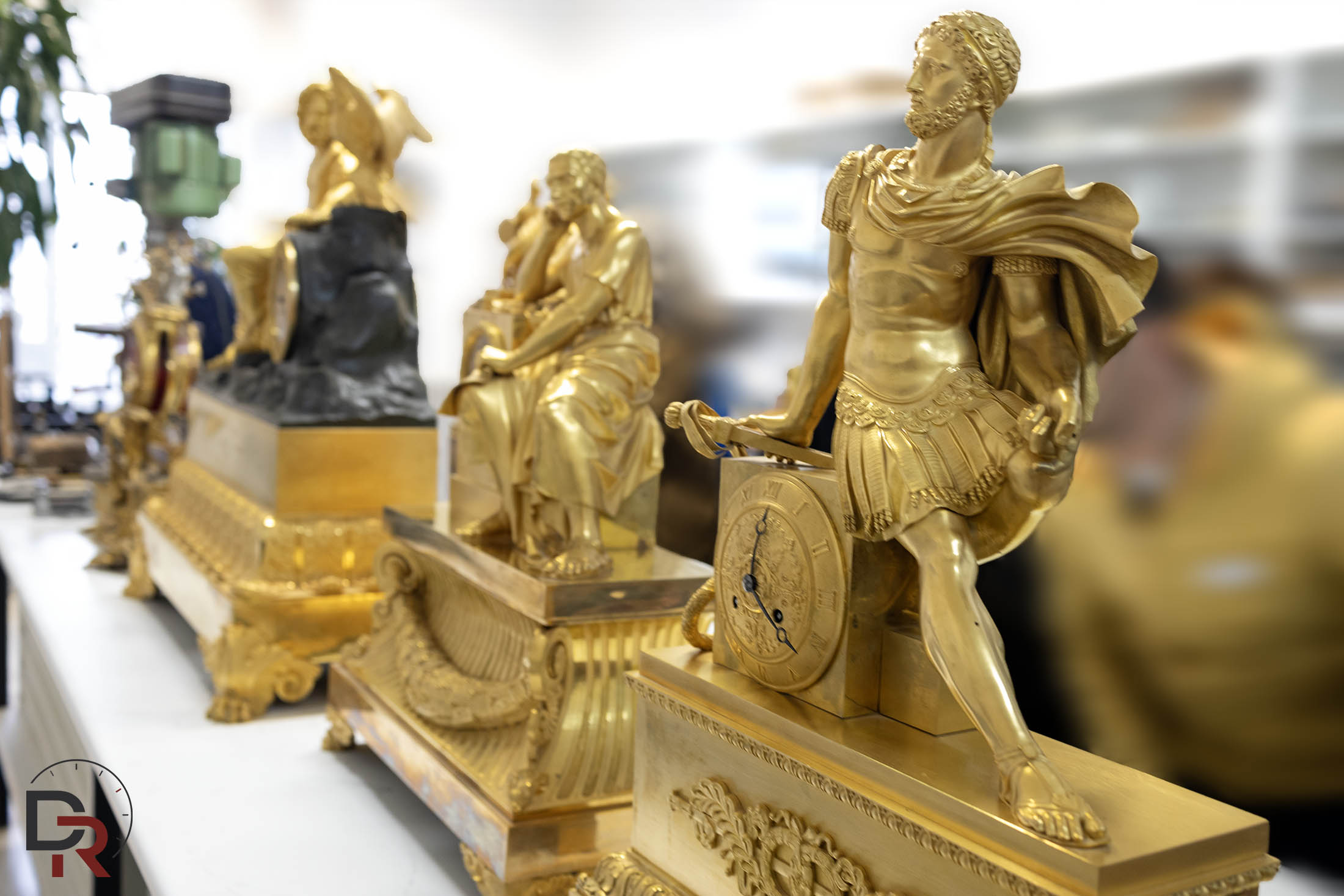 Collection of historical clocks and iconography in the Patrimonio Nacional clockmaking workshop