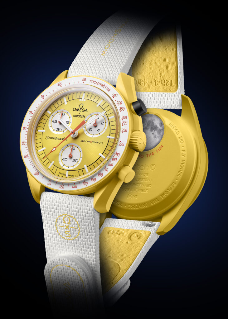 Reloj Bioceramic MoonSwatch Mission to the Sun Solar Eclipse en perspectiva doble