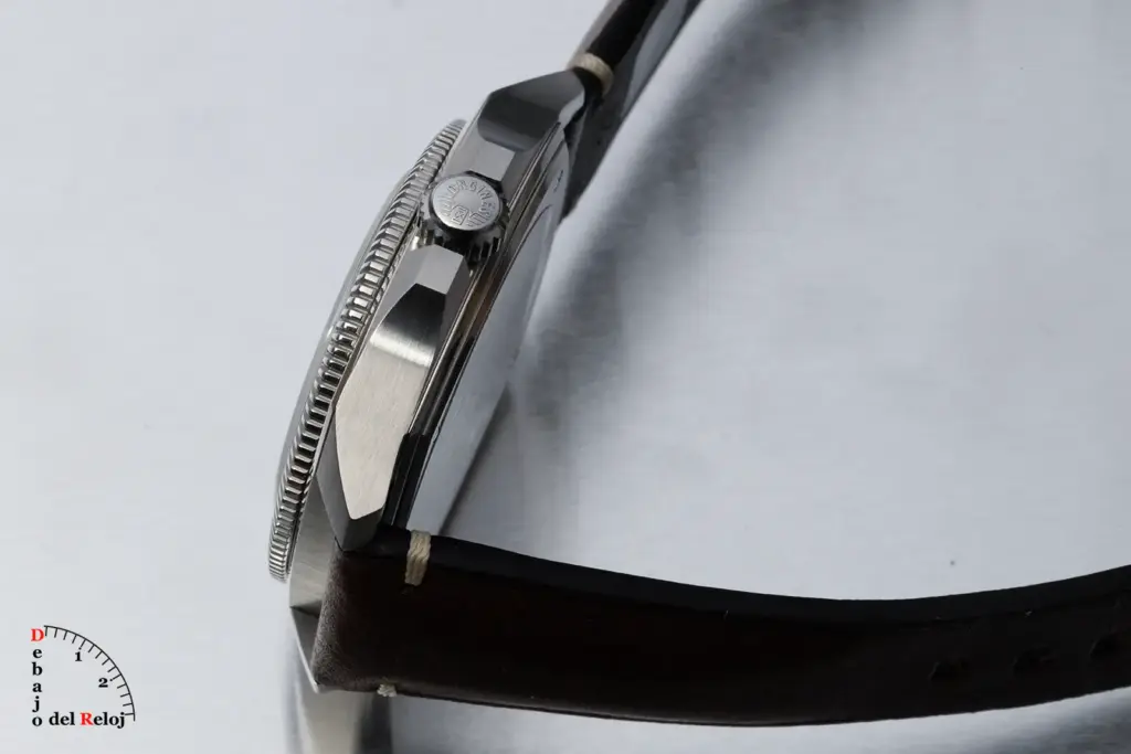 Longines Pilot Majetek side view