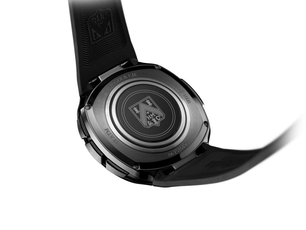 H. Moser & Cie. Off-Grid trasera del negro