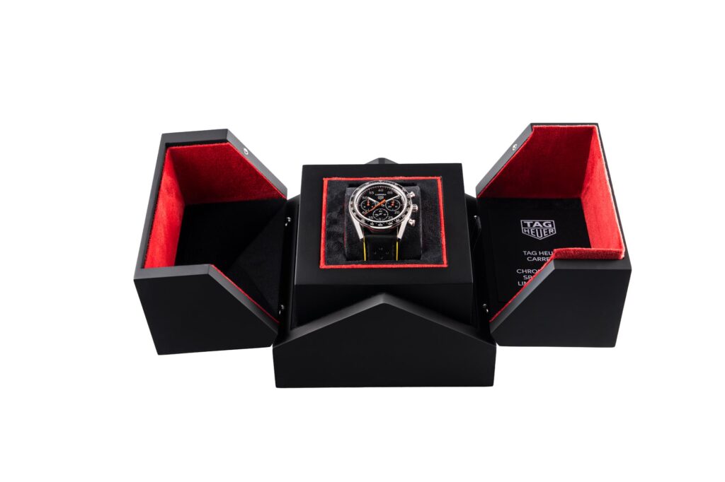 TAG Heuer Carrera Chronograph Sport Spain Limited Edition (Ref. CDB2110.FC6571) caja abierta