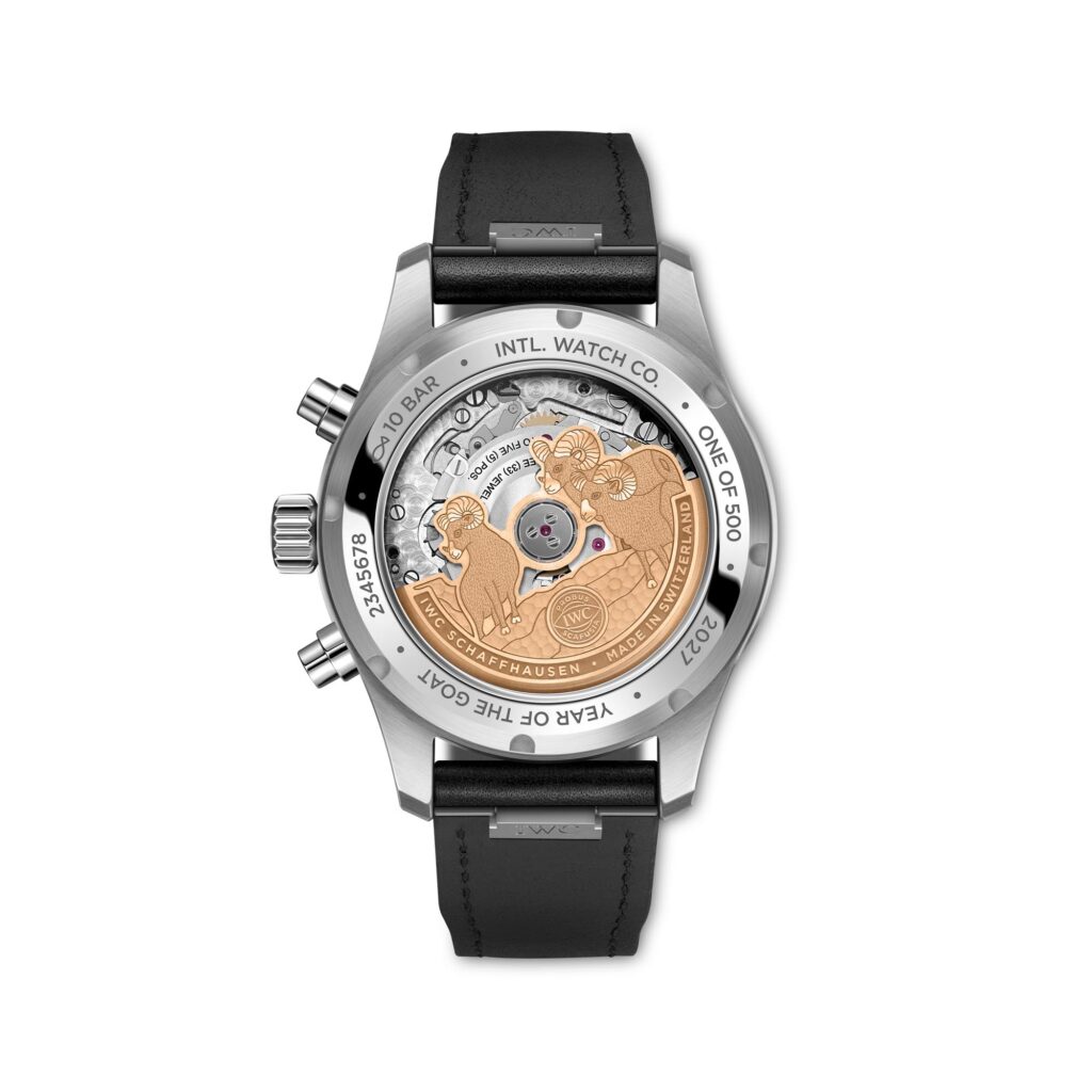 IWC Pilot’s Watch Performance Chronograph 41 Year of the Goat con esfera dorada y bisel cerámico trasera