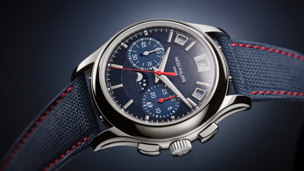 Patek Philippe 5978P-010 Milano 2026 inclinado