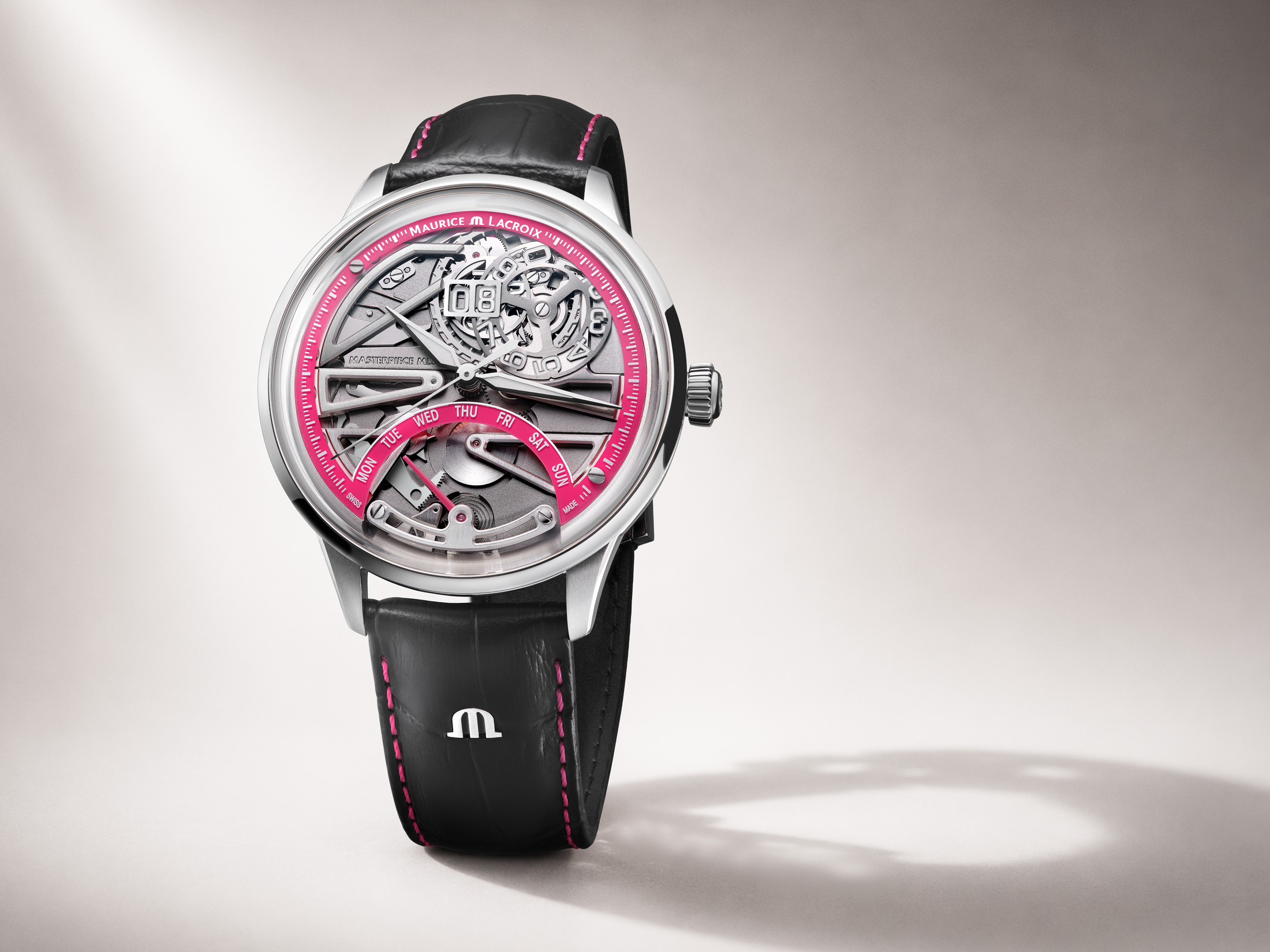Maurice Lacroix 1975 Master Grand Date Retrograde edición especial Watches for ELA con esfera transparente y detalles en rosa.