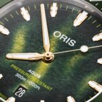 Oris Kelp Forest Limited Edition basado en el Aquis Date con esfera verde oceánica texturizada en 3D